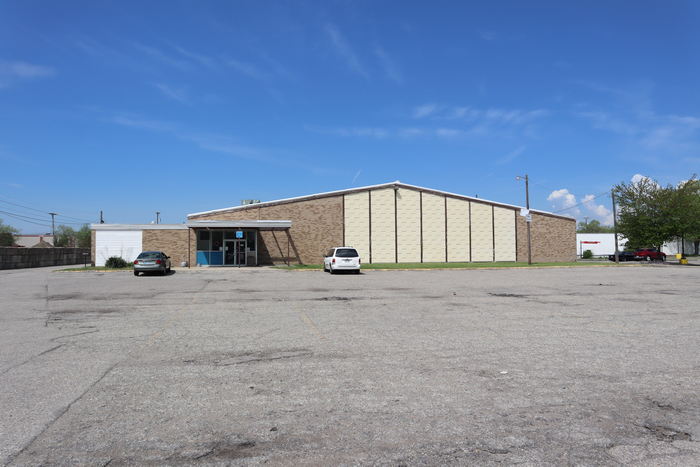 Shelby Lanes - A002may 2022 Photo (newer photo)